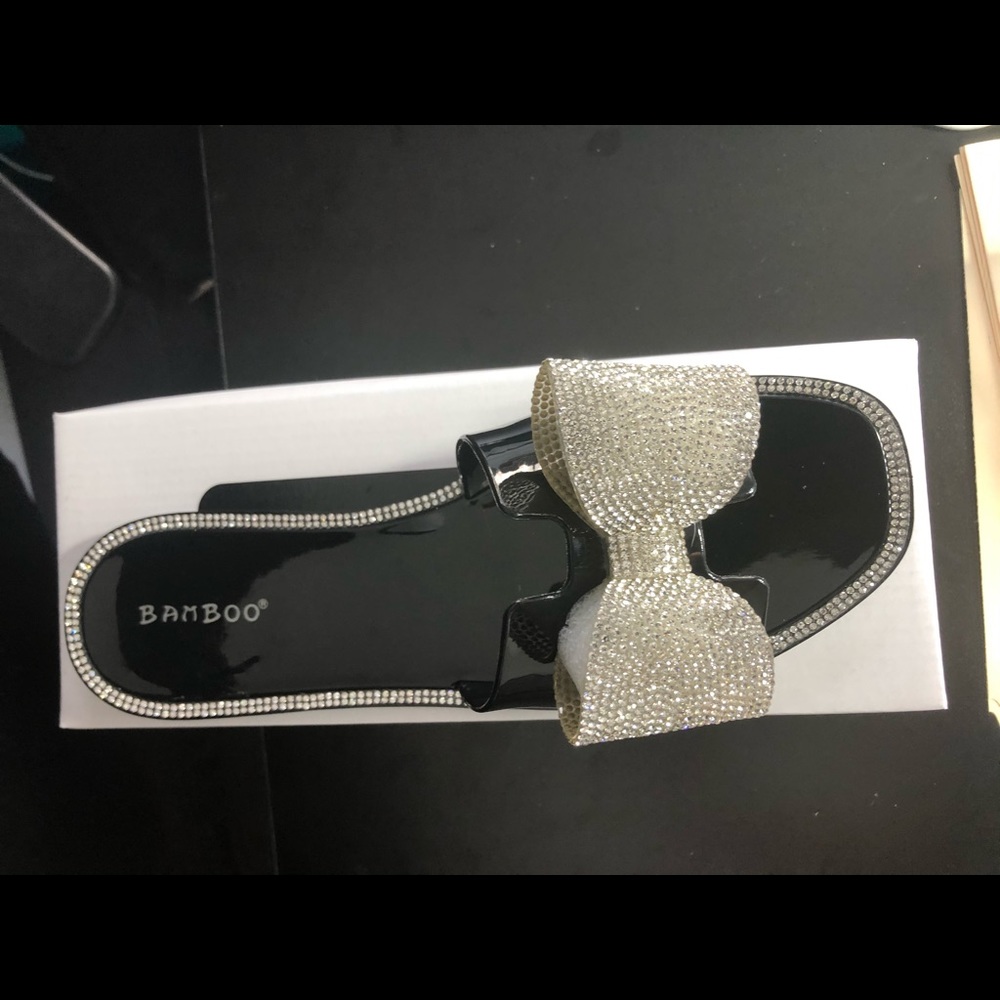Sandals - Picture 3 of 4